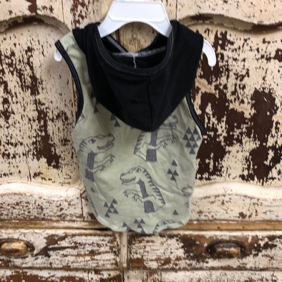 Made by Molly 2T Hooded Tank Top - Picture 2 of 2